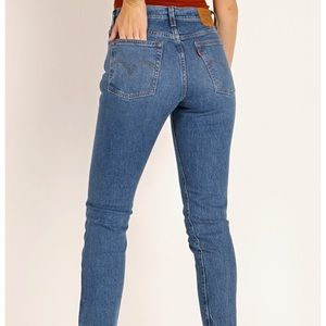 Levi’s Wedgie Fit Jeans